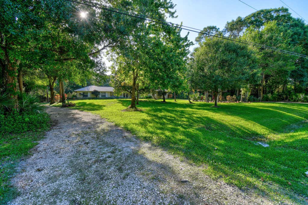 Photo of 17861 Winterhawk Trail, Jupiter, FL 33478 (MLS # B26031277)
