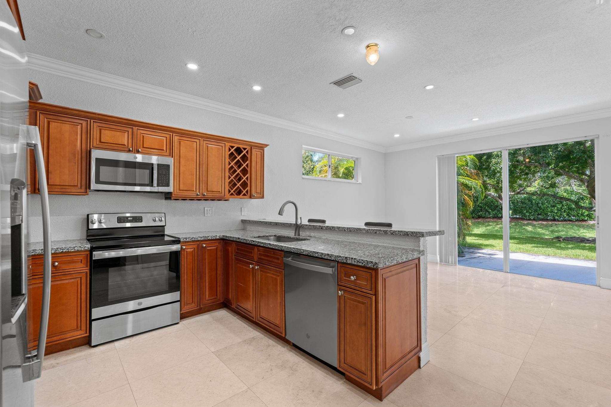 Parkside Estates 170-35 B - Residential Lease