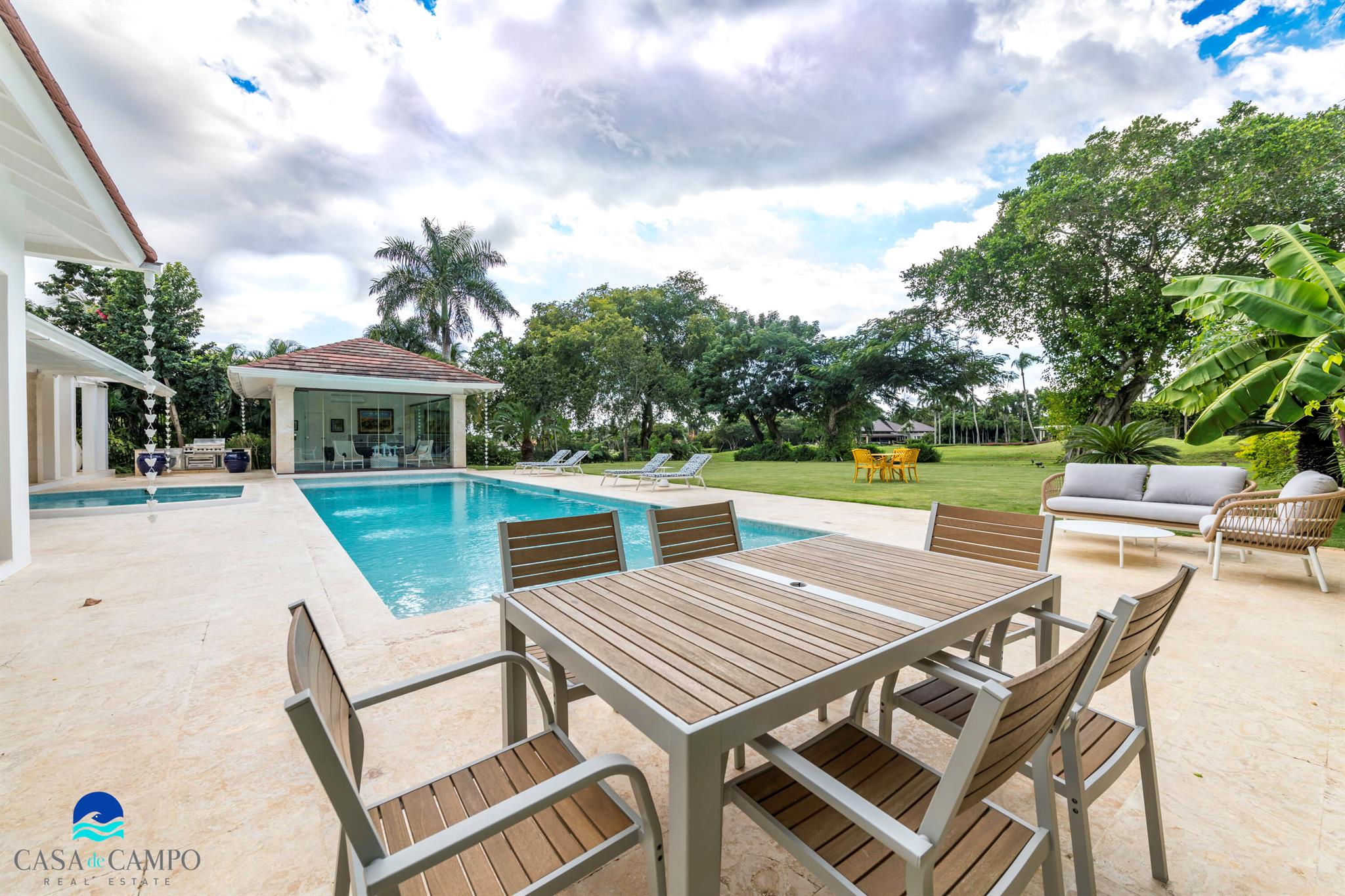 Las Palmas in Casa de Cam - Residential