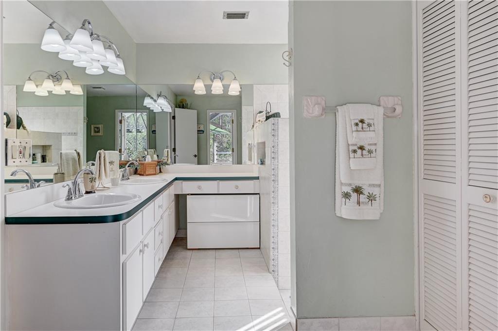 Forest Glen 91-21 B - Residential