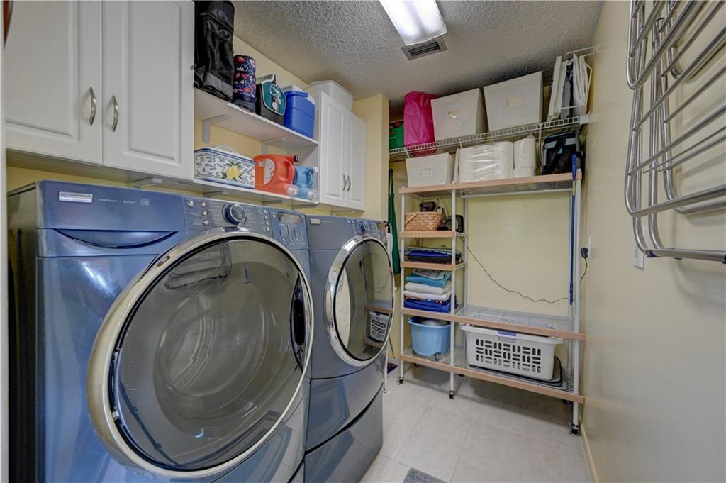 Forest Glen 91-21 B - Residential