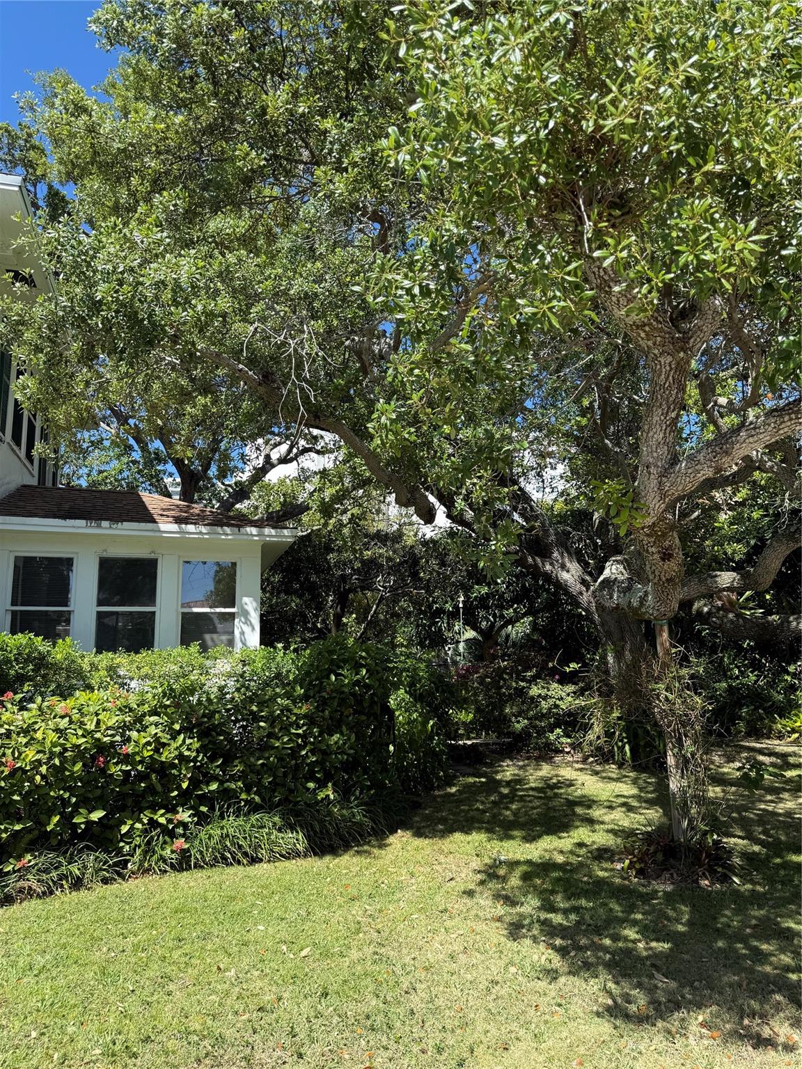 275 Flamingo Dr