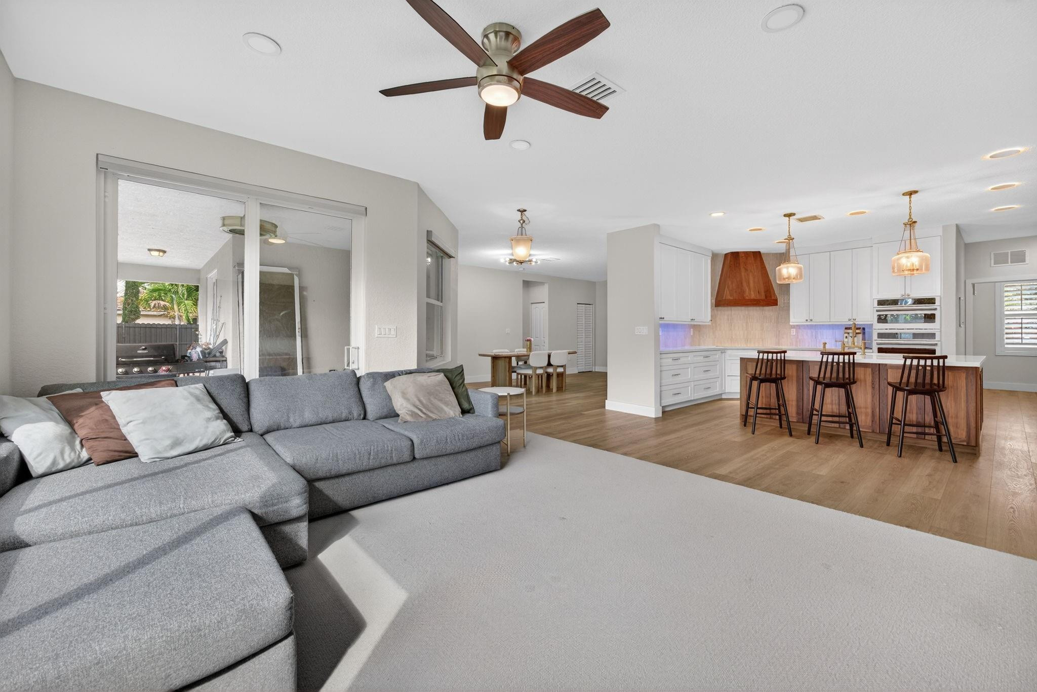 REDLAND REEF - Residential