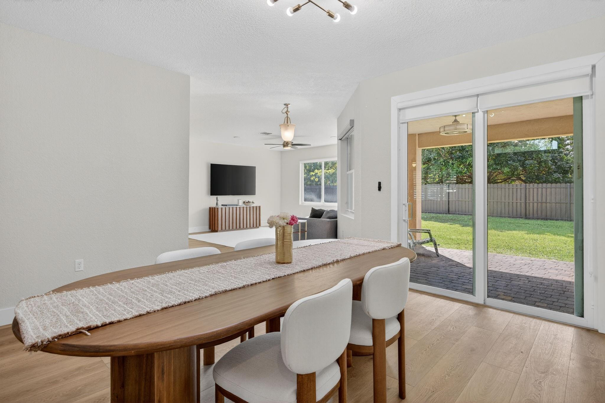 REDLAND REEF - Residential