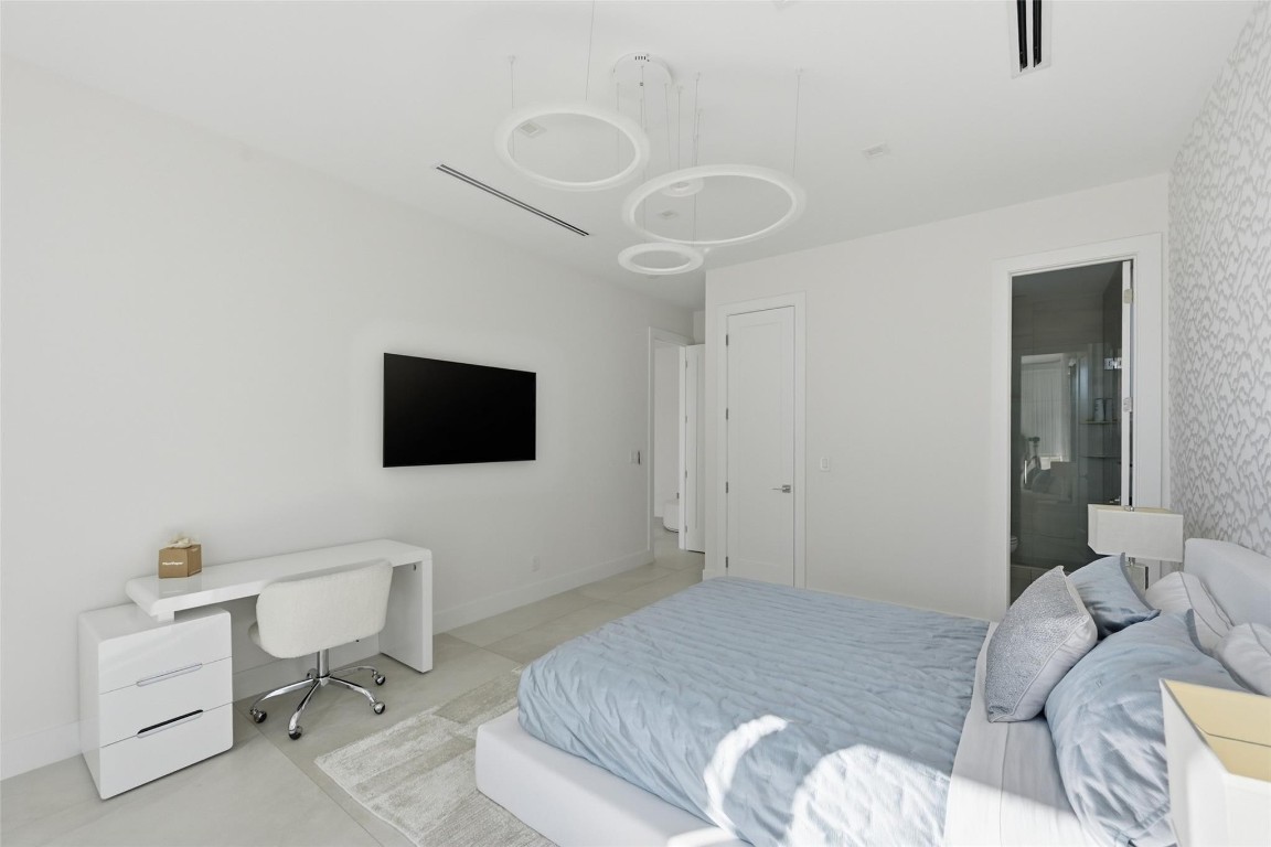 Lauderdale Harbors - Residential