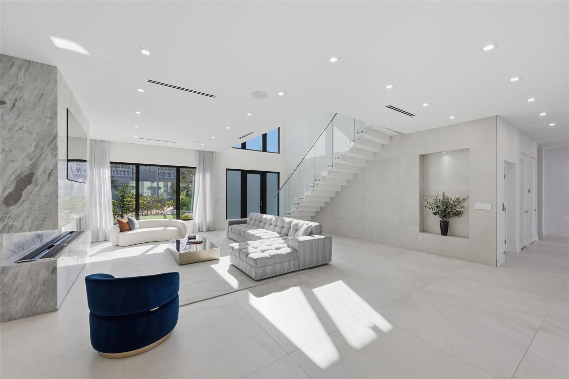 Lauderdale Harbors - Residential