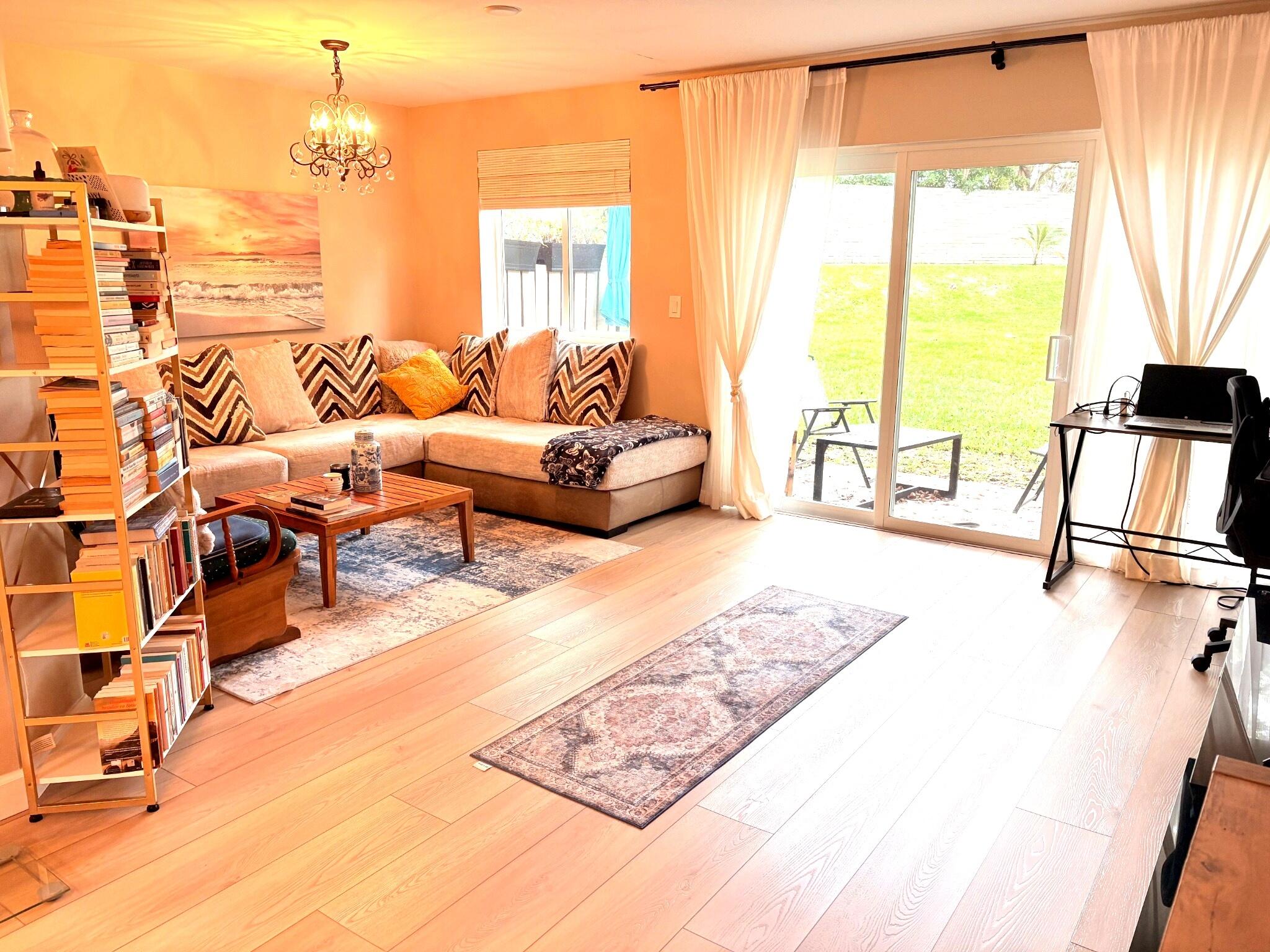 CORAL POINT NORTH - Residential