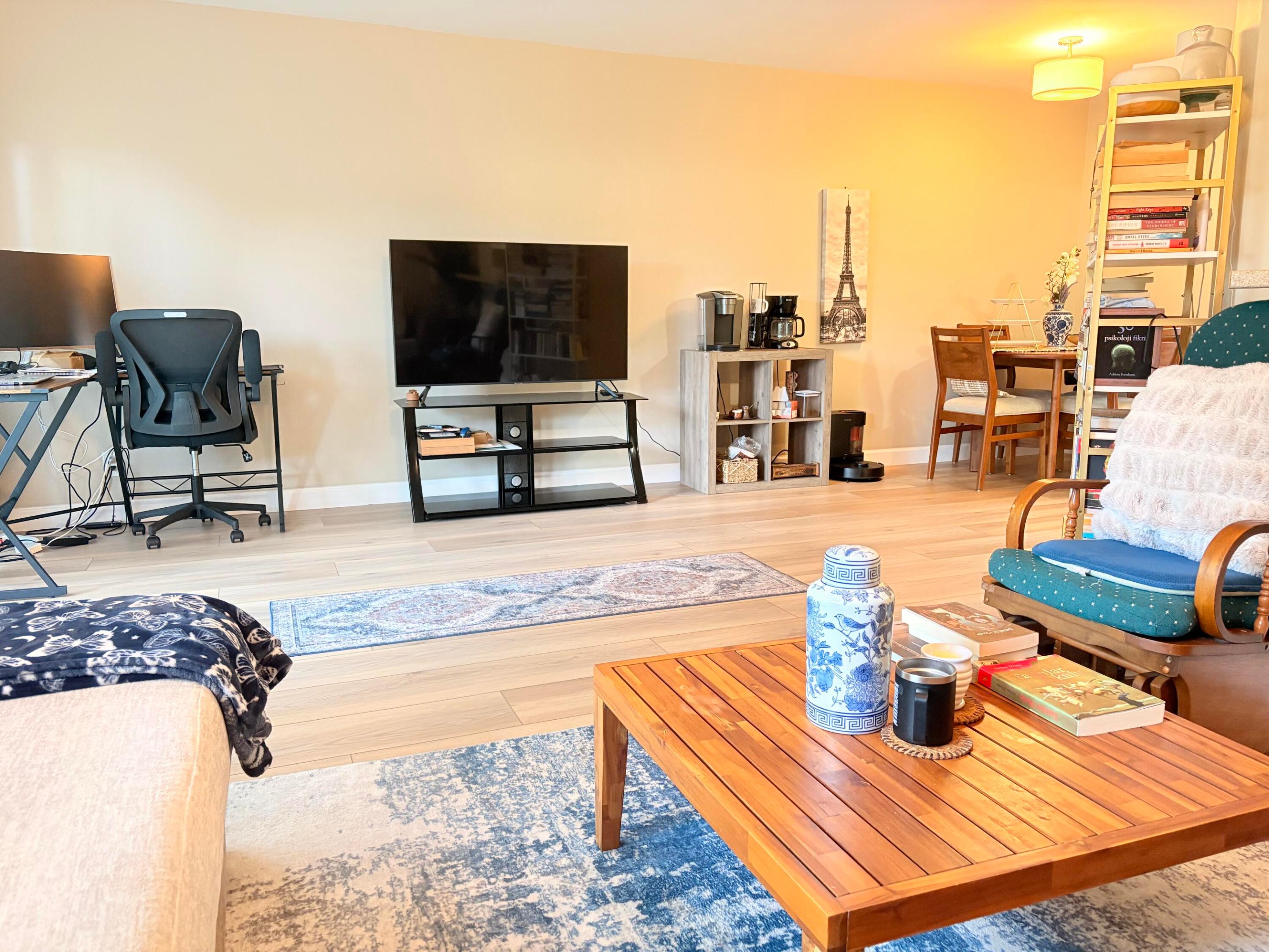 1958 E Discovery Cir Circle E