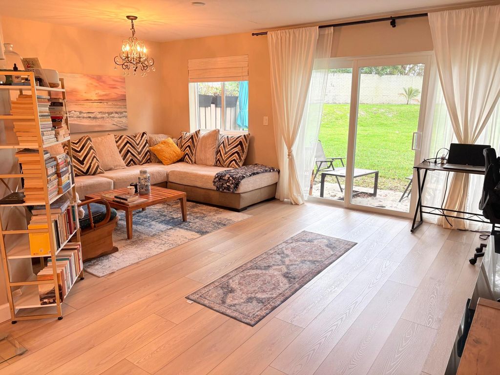 Photo of 1958 E Discovery Cir Circle E, Deerfield Beach, FL 33442 (MLS # B26004034)