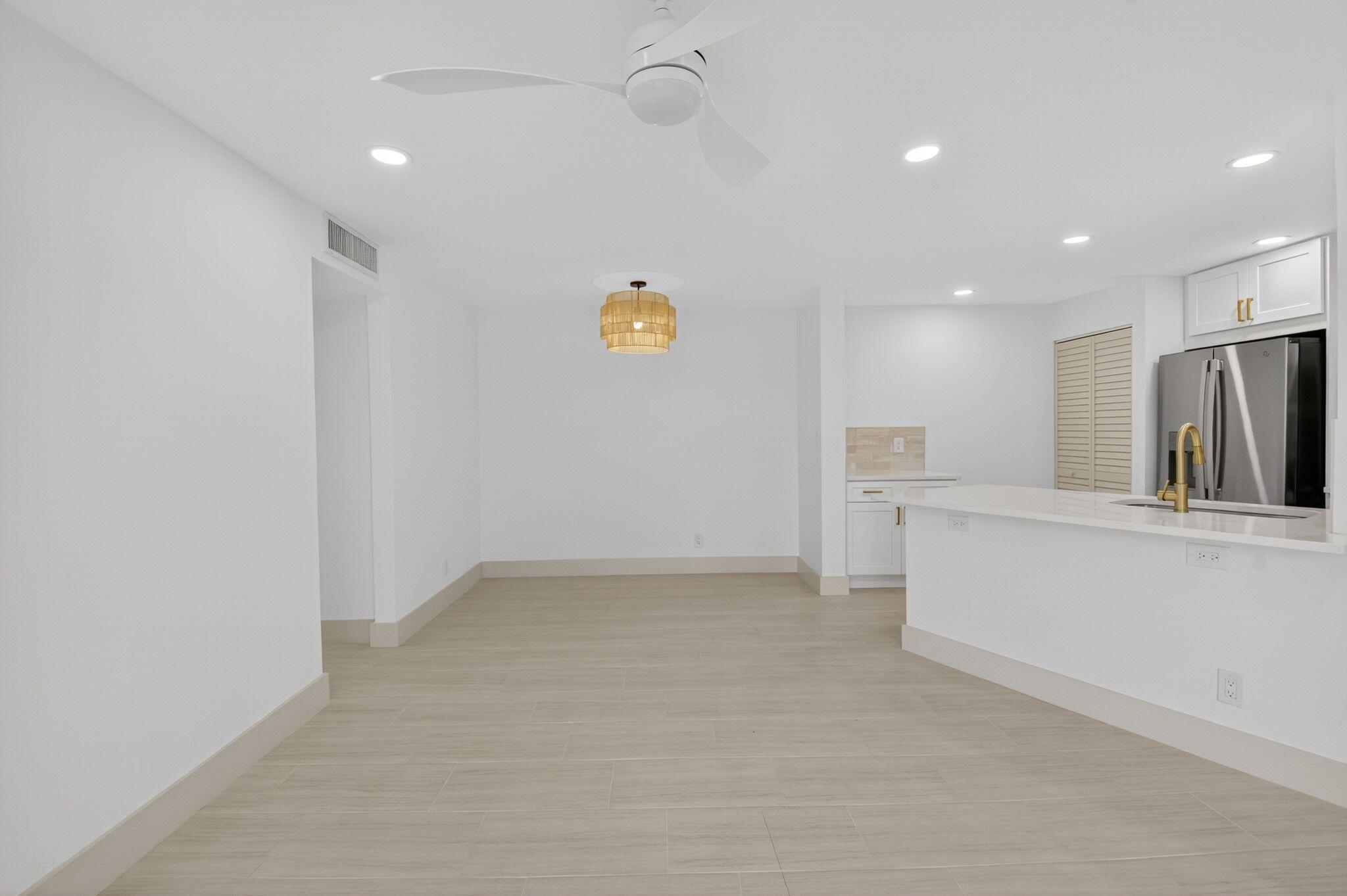 Evergreen Condo - Residential