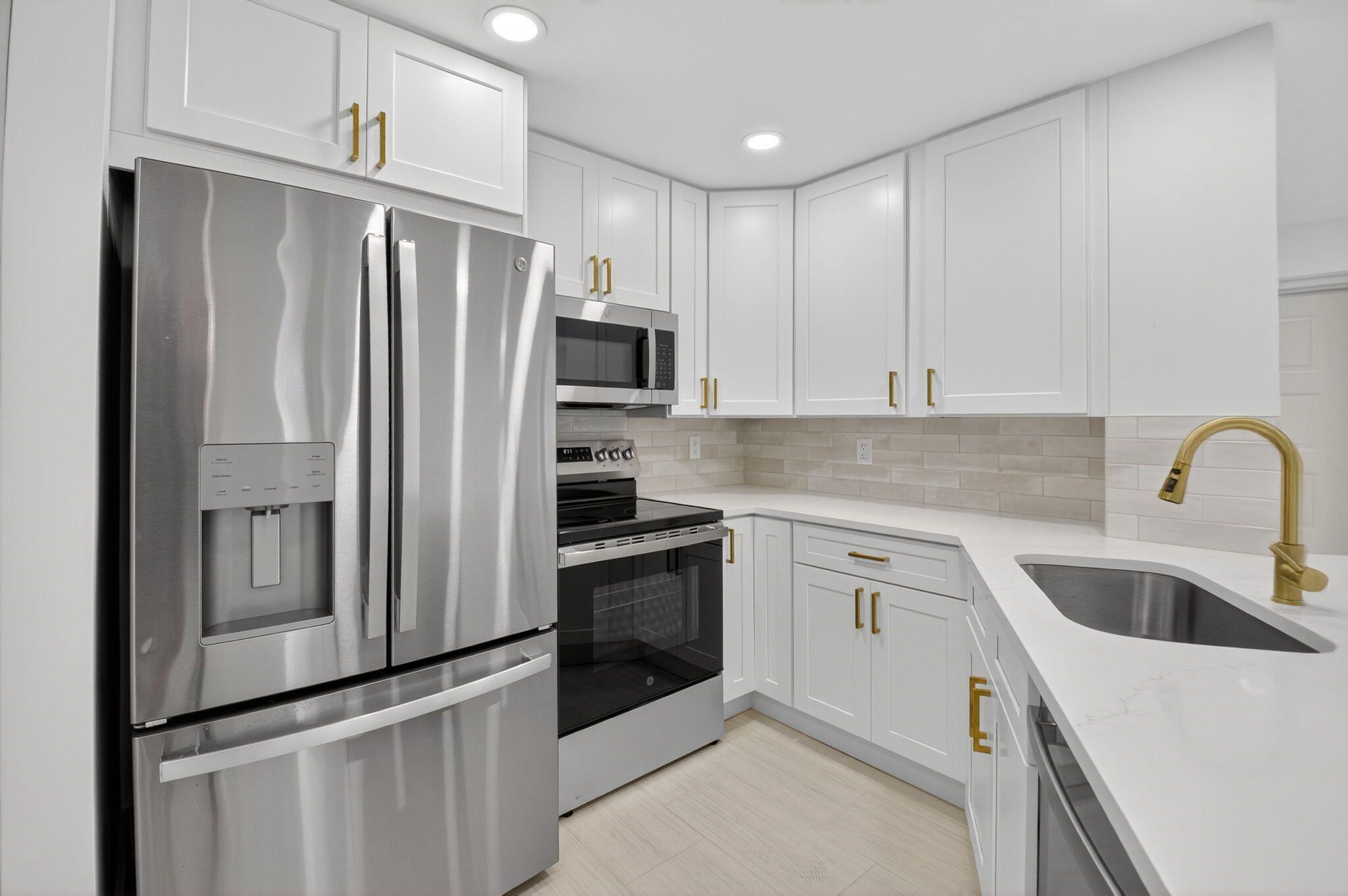 Evergreen Condo - Residential