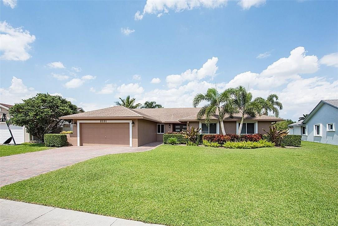 Rolling Hills Lake Estate - Residential