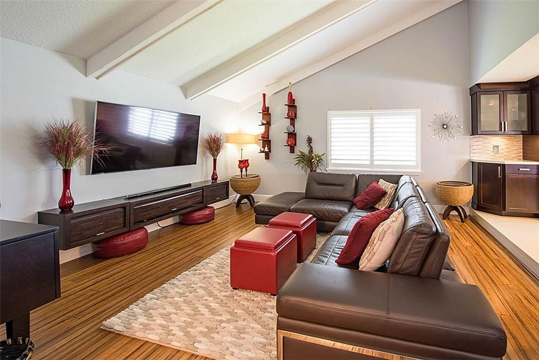 Rolling Hills Lake Estate - Residential