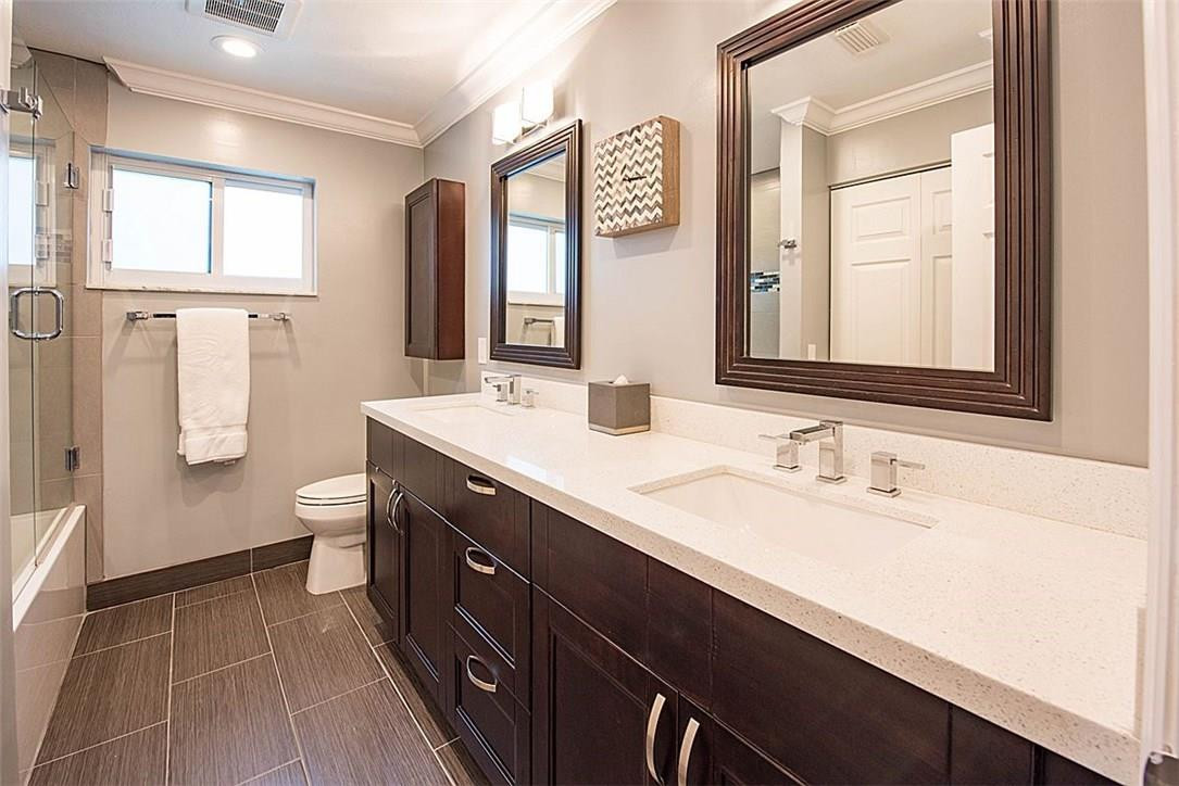Rolling Hills Lake Estate - Residential
