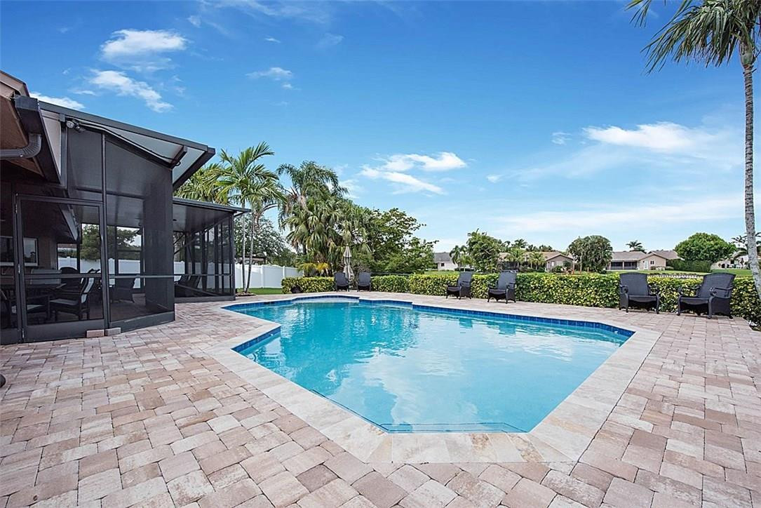 Rolling Hills Lake Estate - Residential