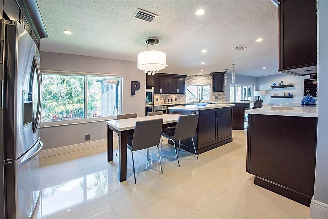 Rolling Hills Lake Estate - Residential