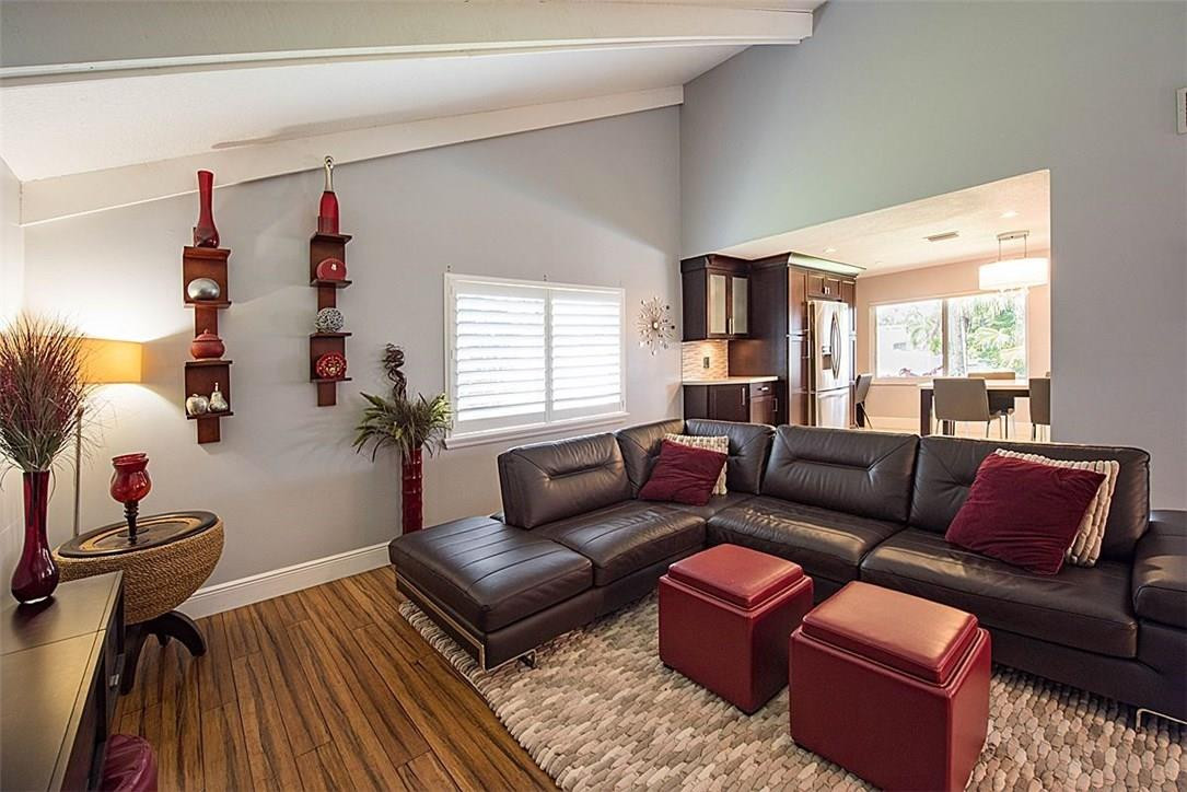 Rolling Hills Lake Estate - Residential