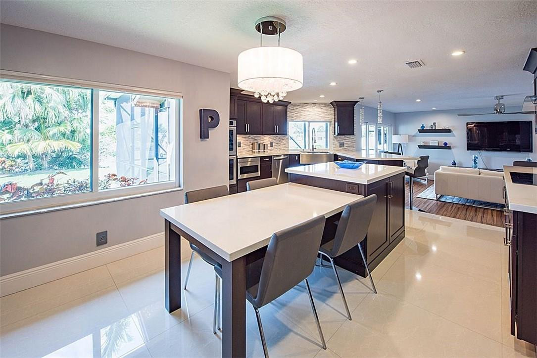 Rolling Hills Lake Estate - Residential