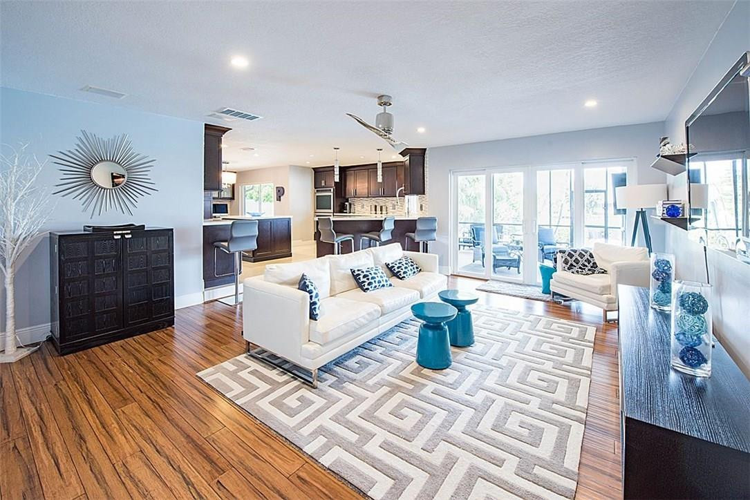 Rolling Hills Lake Estate - Residential