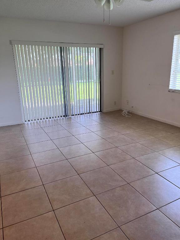 ARROWHEAD CONDO NO IX - Residential