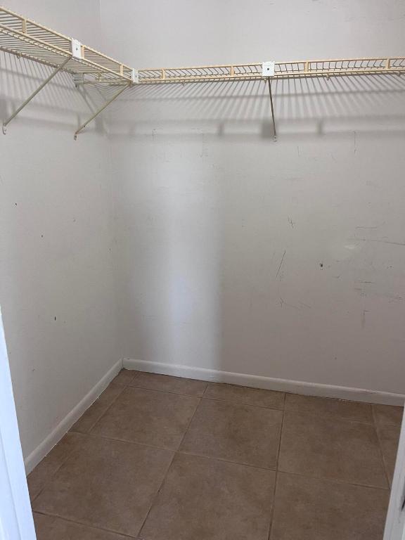 ARROWHEAD CONDO NO IX - Residential