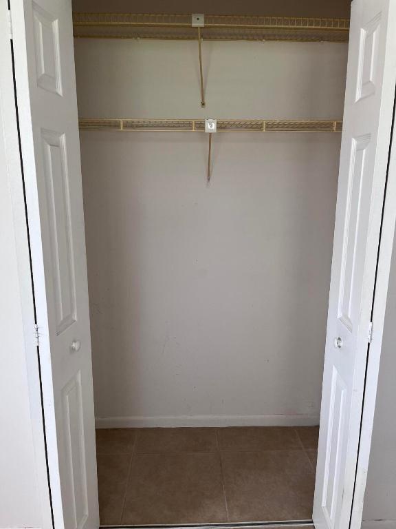 ARROWHEAD CONDO NO IX - Residential