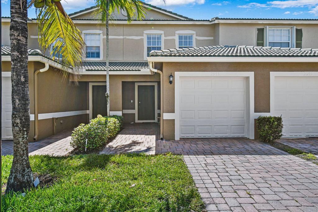 Photo of 2973 SE Lexington Lakes Drive Dr, Stuart, FL 34994 (MLS # R10786101)