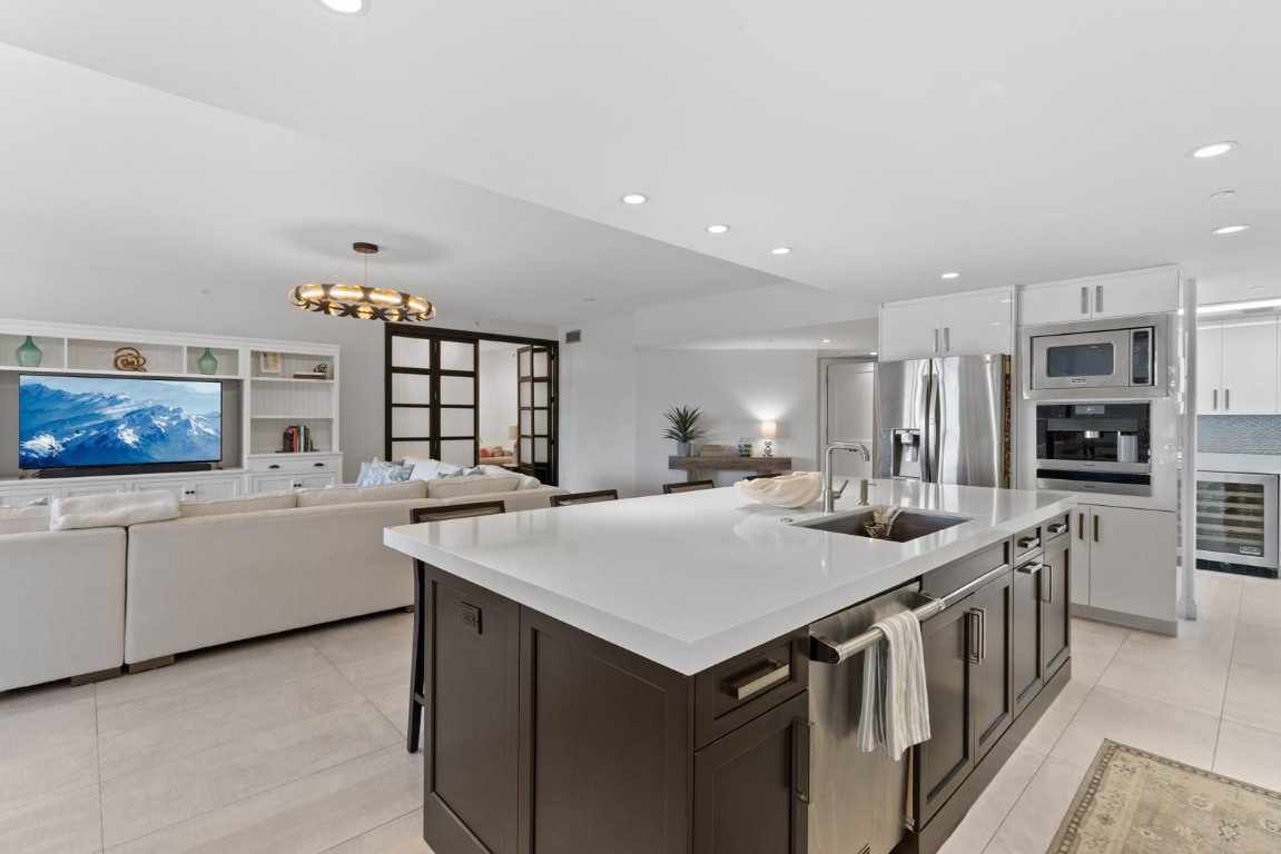 1532 SE 12th Street 302