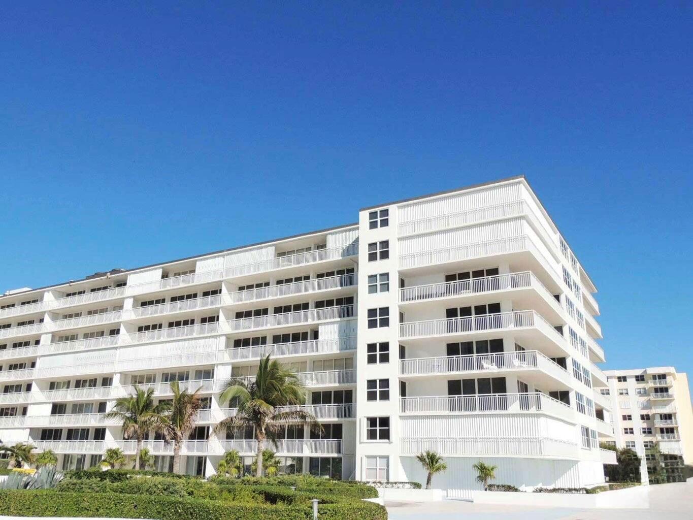 BARCLAY CONDO - Residential