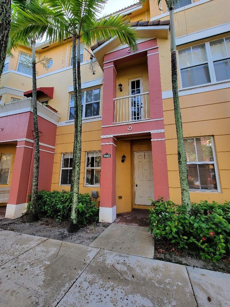 SHOMA TOWNHOMES AT ROYAL - Residential Lease