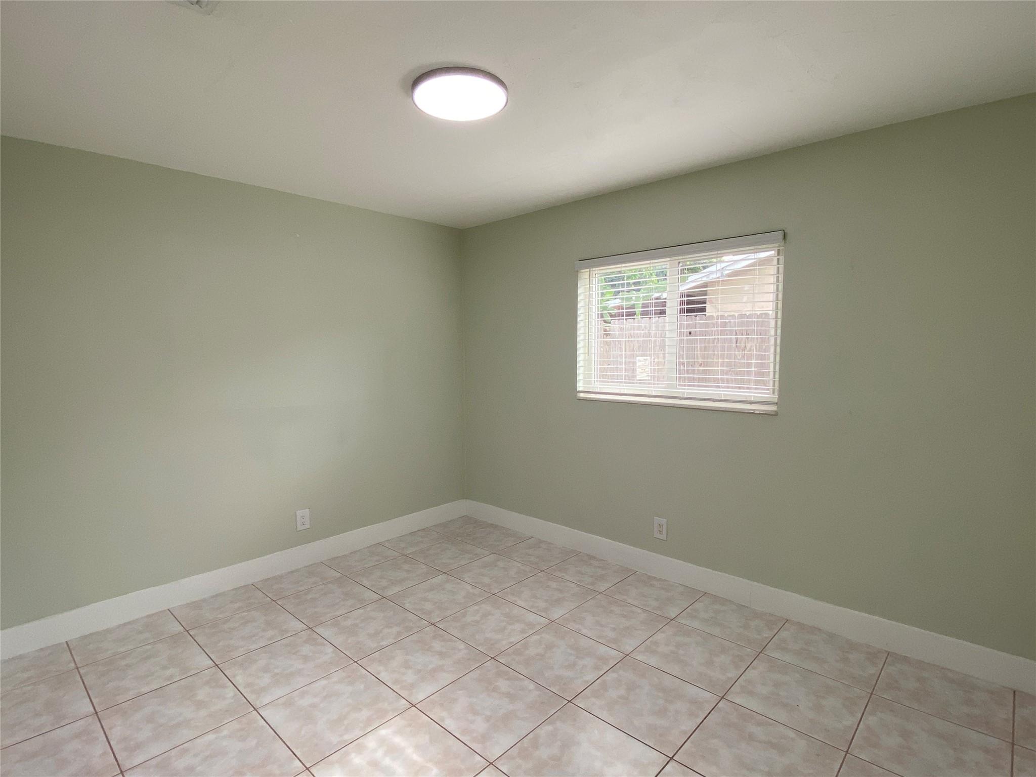 CORAL RIDGE ISLES - Residential Lease