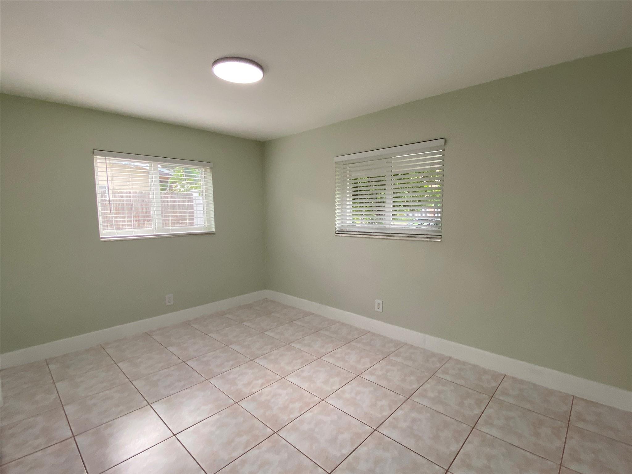 CORAL RIDGE ISLES - Residential Lease