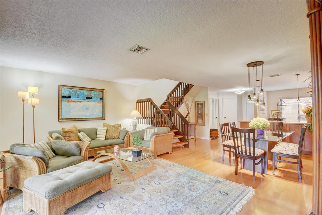 TARTAN COCONUT CREEK - Residential