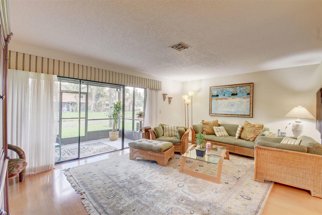 TARTAN COCONUT CREEK - Residential