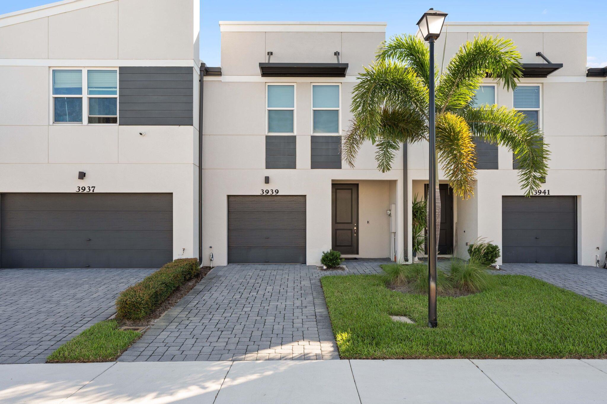 TRILLIUM - Residential