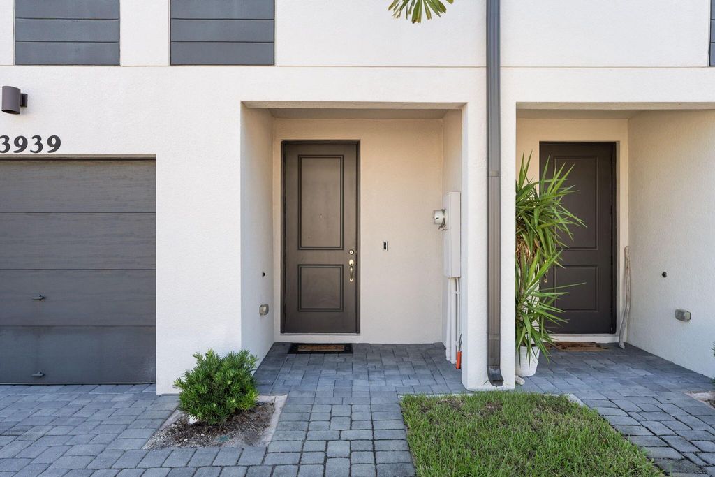 Photo of 3939 SE Mentmore Lane, Stuart, FL 34997 (MLS # R11134240)