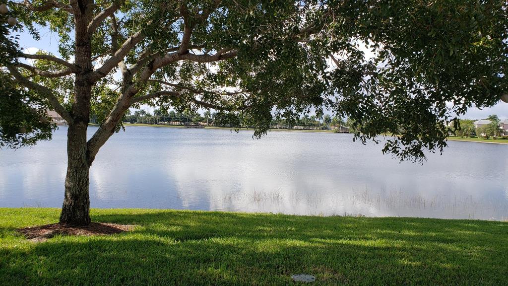 WELLINGTONS EDGE - Residential