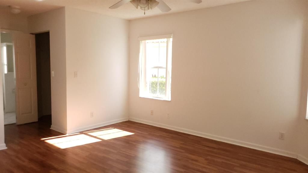 WELLINGTONS EDGE - Residential