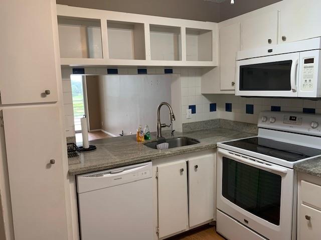 9460 Poinciana Pl 303