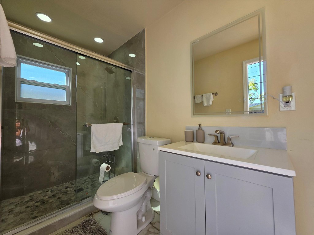 SUNRISE GOLF VILLAGE 3RD - Residential Lease