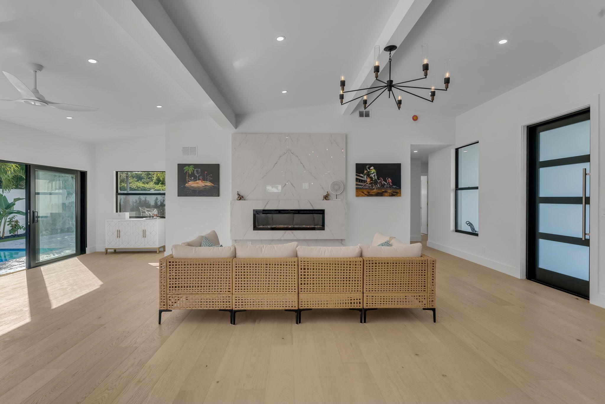 CHEVY CHASE - Residential