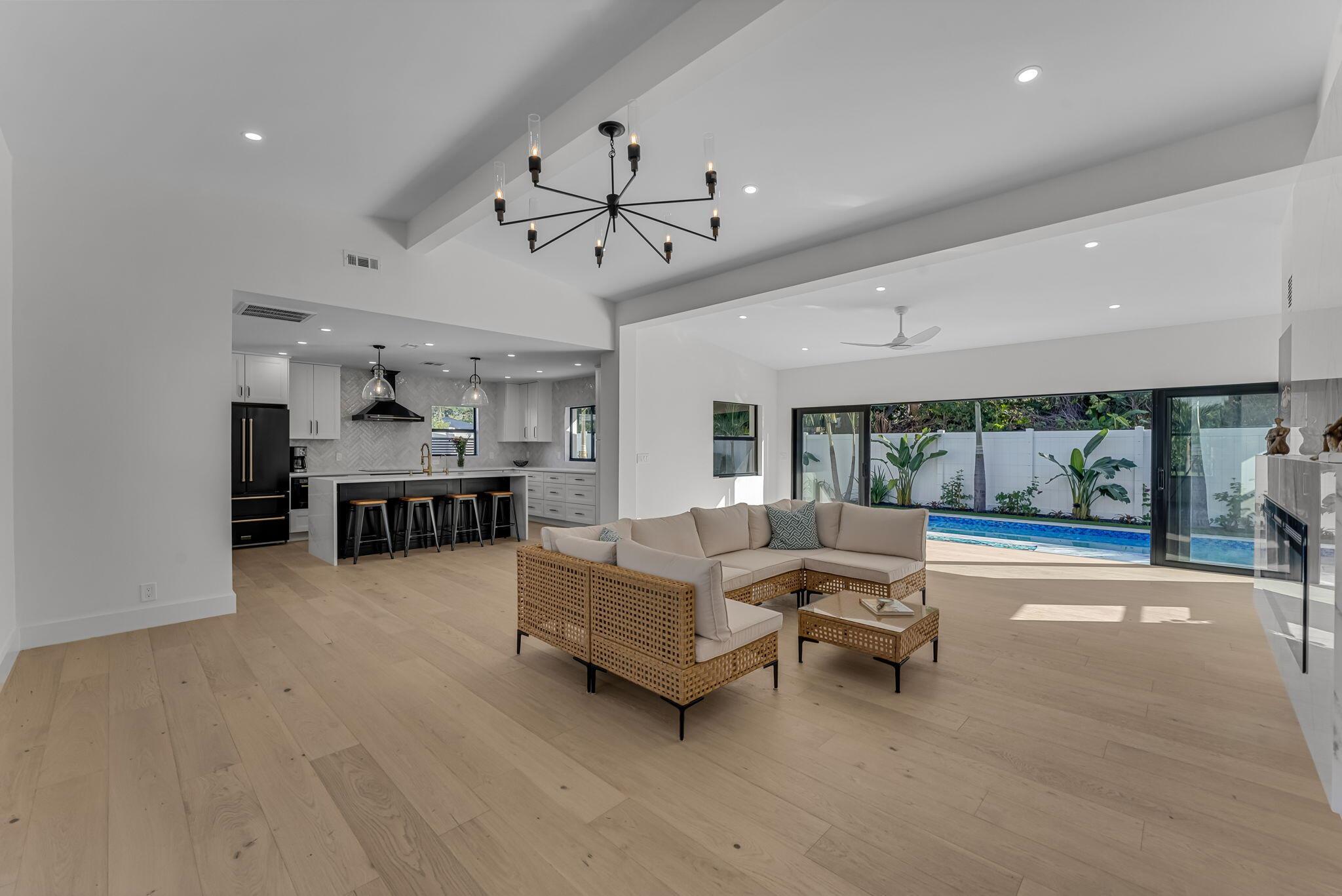 CHEVY CHASE - Residential