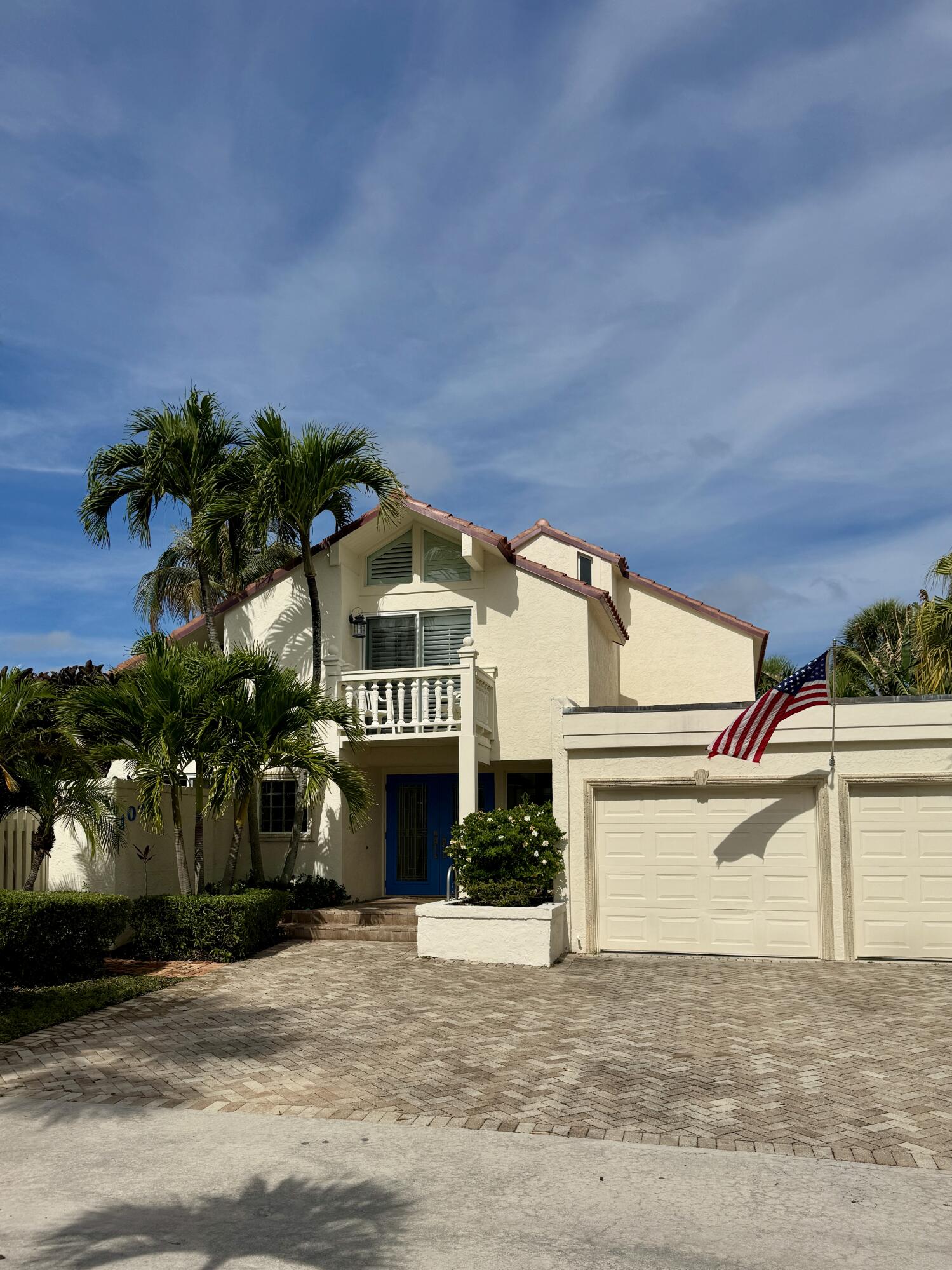 OCEAN WALK PLACE - Residential Lease
