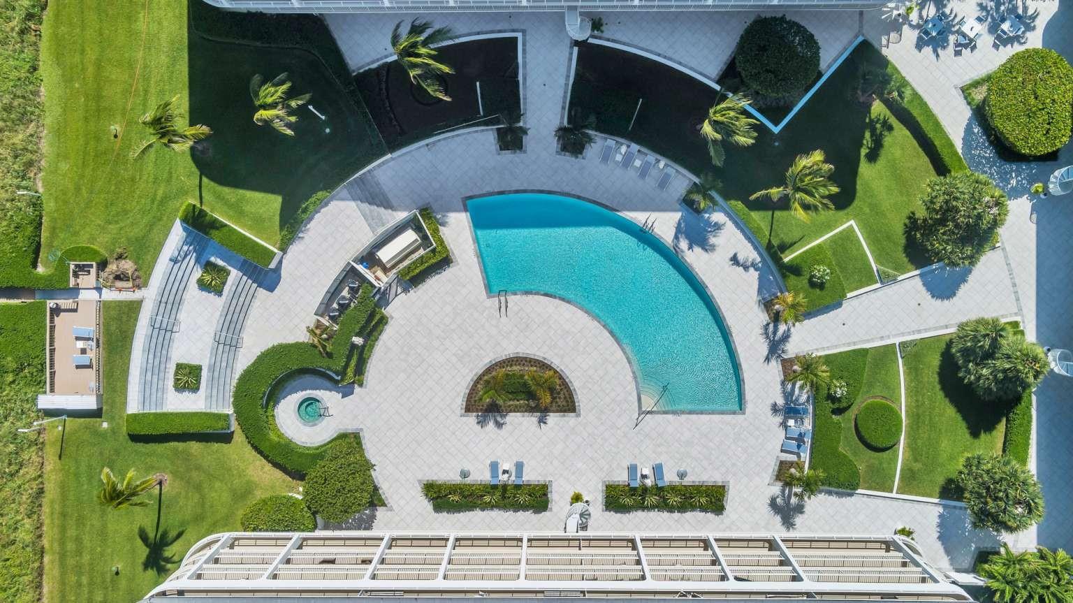 TWENTY SIX HUNDRED COND - Residential