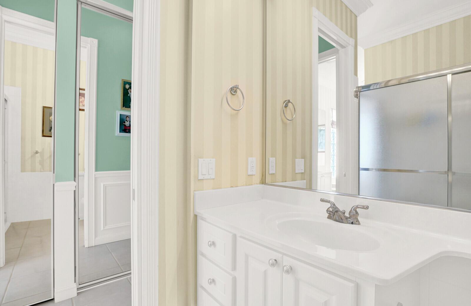 VILLAGEWALK OF WELLINGTON - Residential