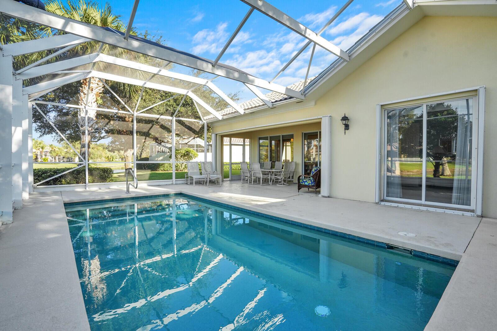 VILLAGEWALK OF WELLINGTON - Residential