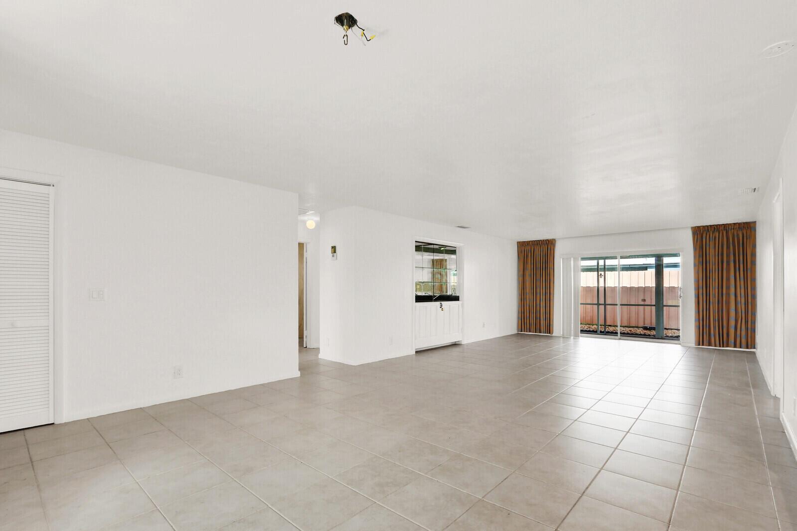 HUNT CLUB COLONY (AKA JUP - Residential