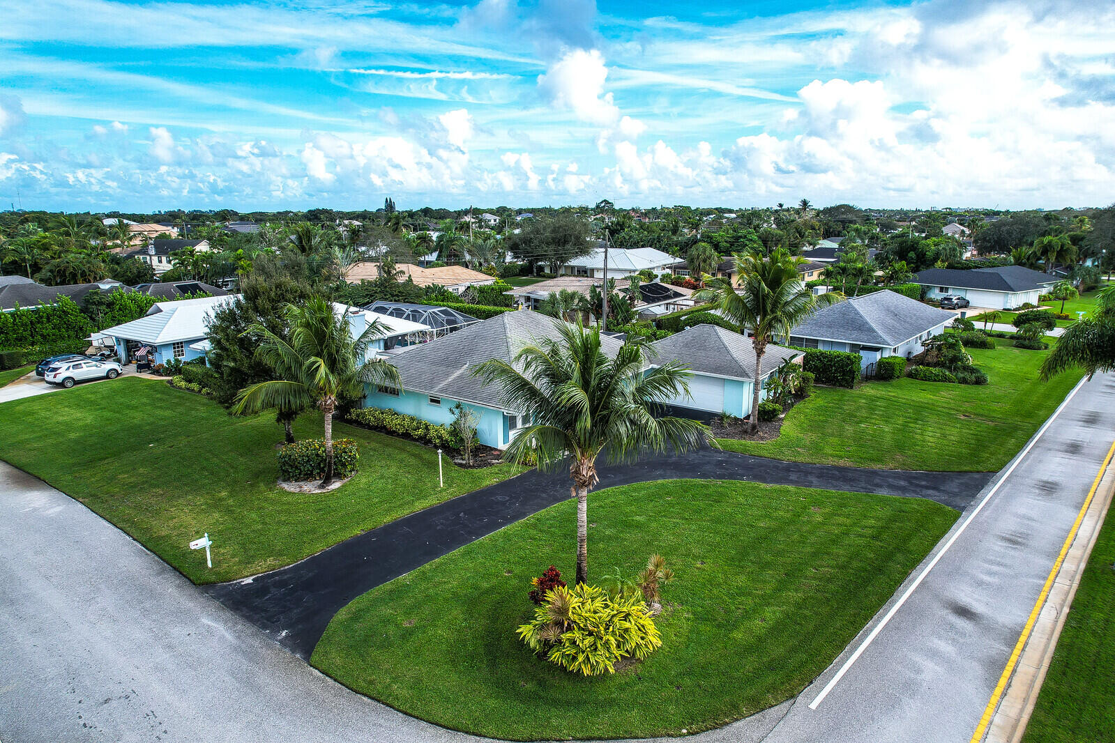 HUNT CLUB COLONY (AKA JUPITER/TEQUESTA HUNT CLUB C - Residential