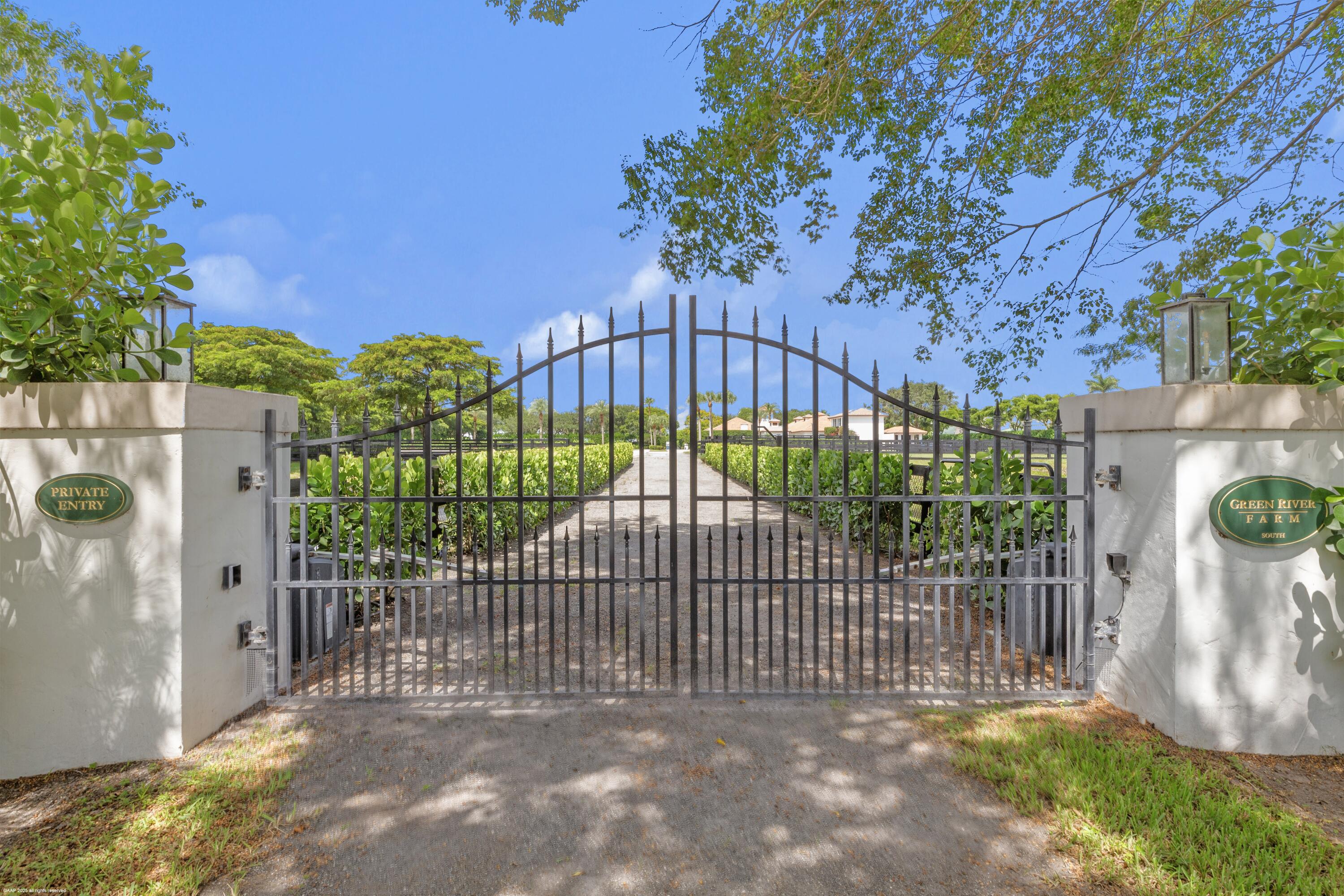 GRAND PRIX FARMS - Residential