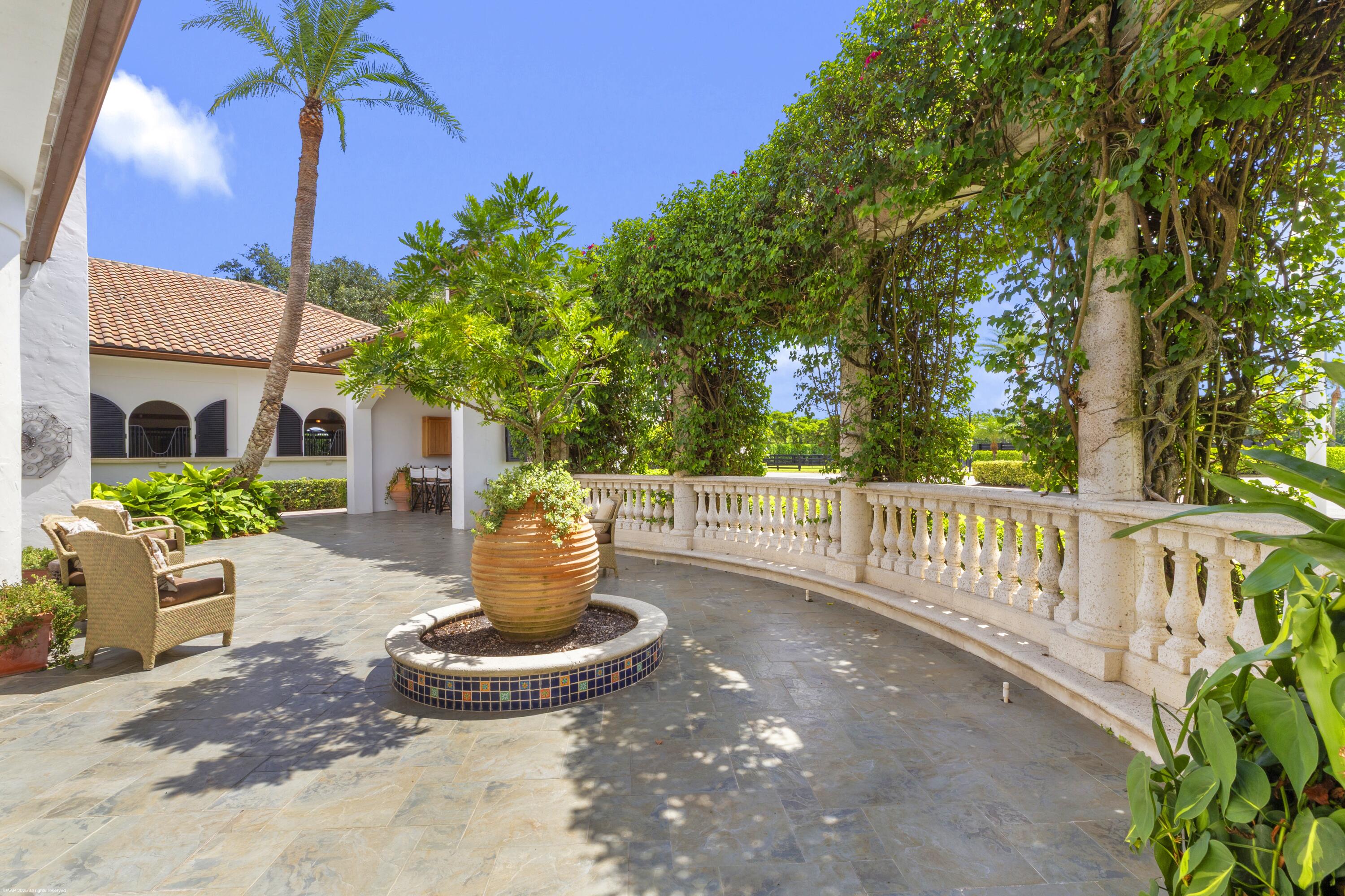 GRAND PRIX FARMS - Residential